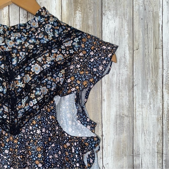 NWT Halston Lace Appliqué Washed Satin Poppy Blouse - Picture 4 of 9